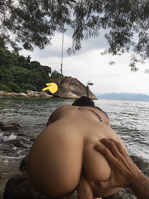 เย็ดแฟนสาวริมทะเล รูปโป๊ทางบ้านเย็ดกันนอกสถานที่ คู่รักเย็ดเอ้าดอร์ ภาพโป๊ทางบ้าน ใส่กันยับทั้งป่ากล้วยและริมทะเลเย็ดมันสุดๆ
