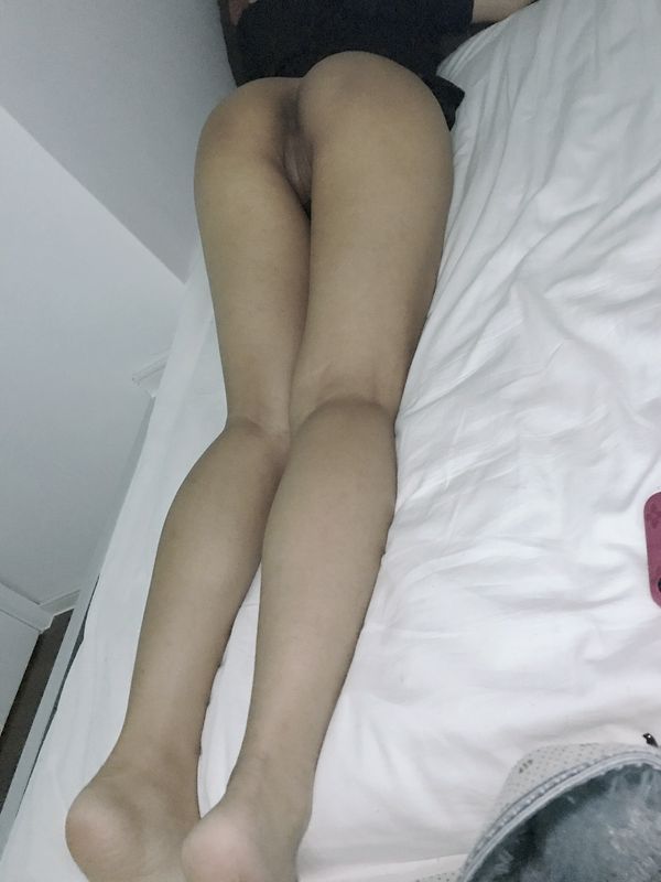 หุ่นดีหุ่นดีทำให้คนดูตื่นเต้นและผิวของเธอก็ดีมากเช่นกัน [23P]