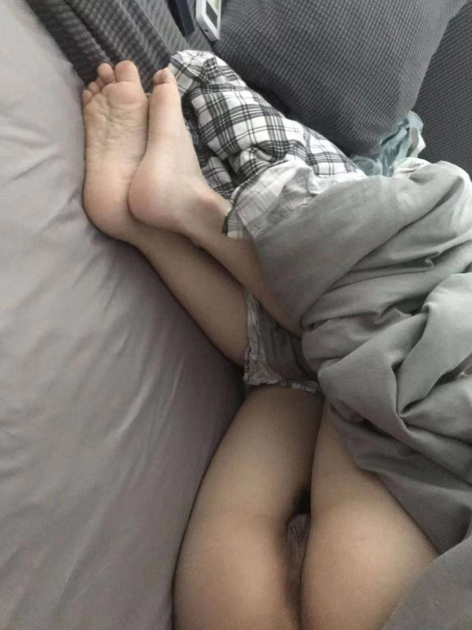 ส่งแฟนเก่าของคุณมาช่วยตัวเองให้ทุกคน [16P]