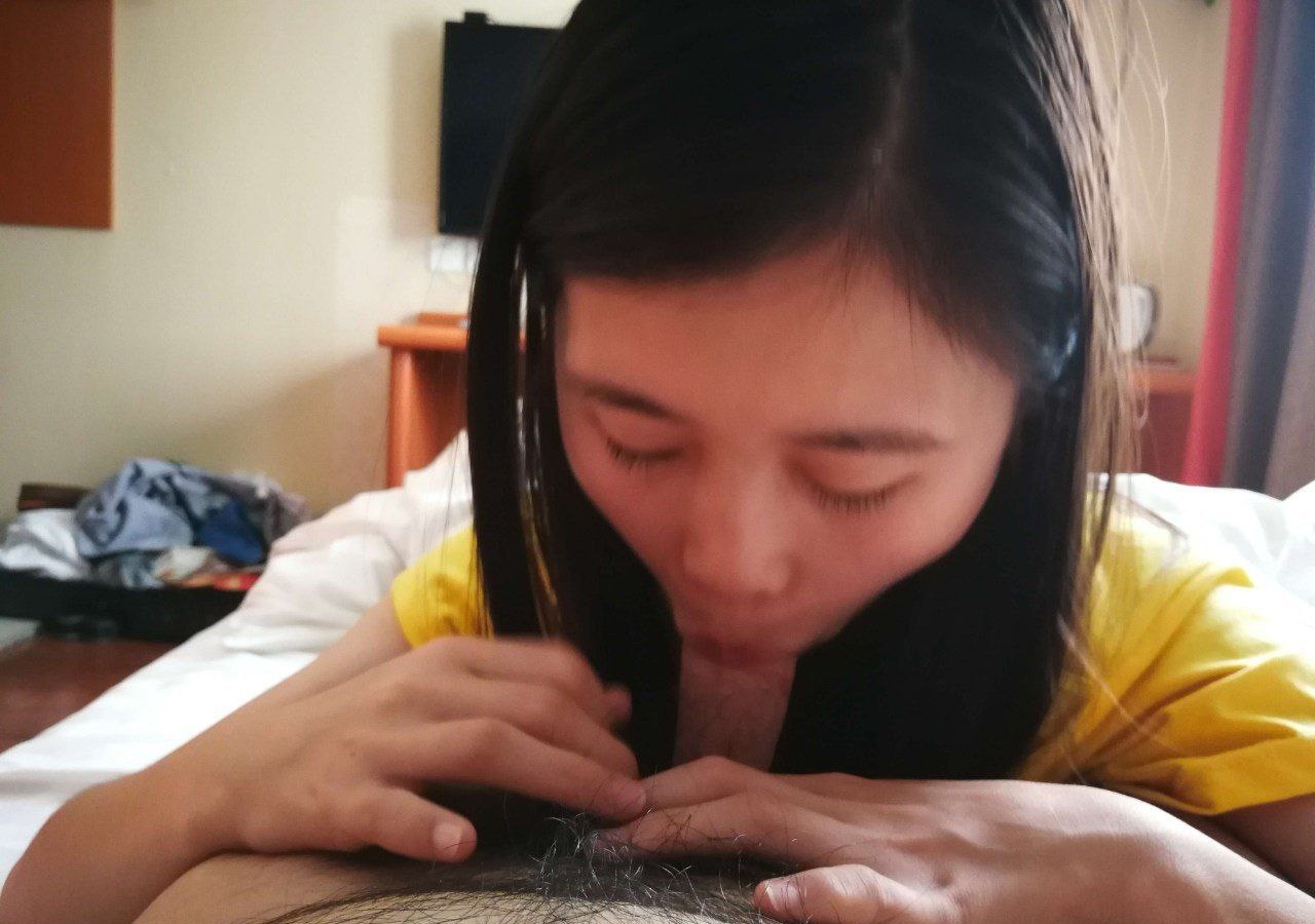 สาวซนใส่แว่น [18P]