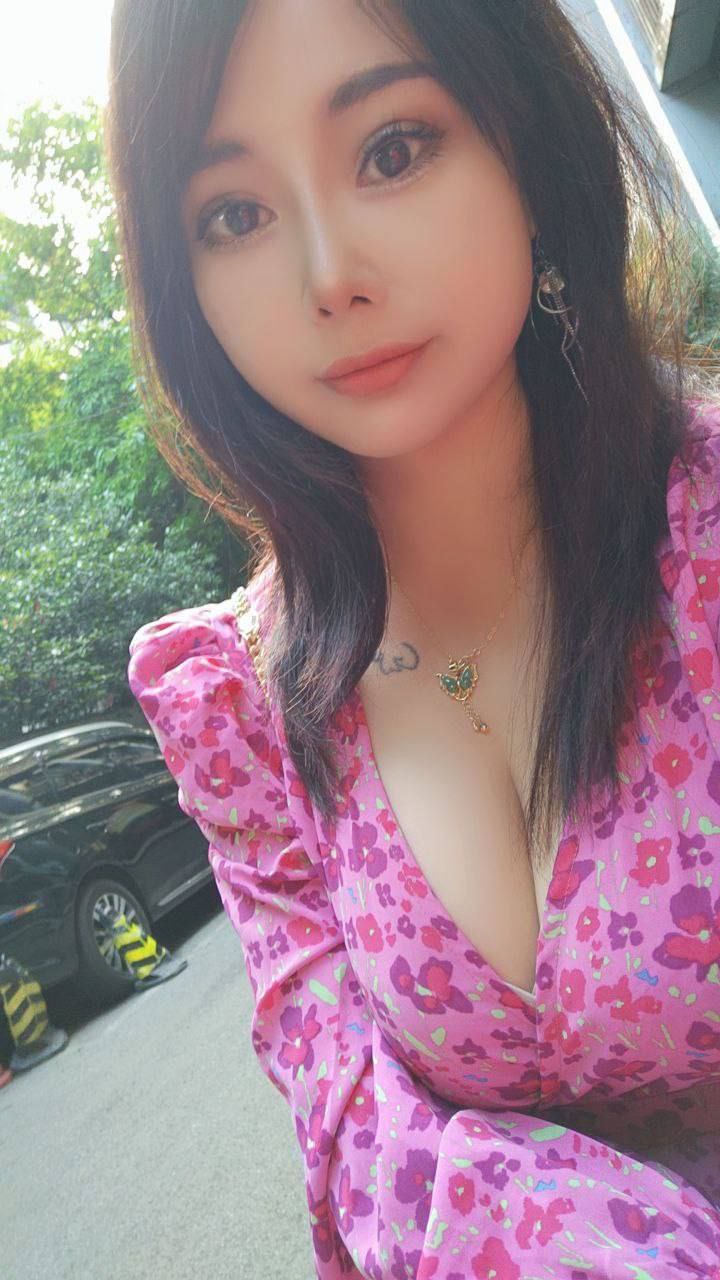 ผู้หญิงเลวตัดกันน่ารัก [39P]