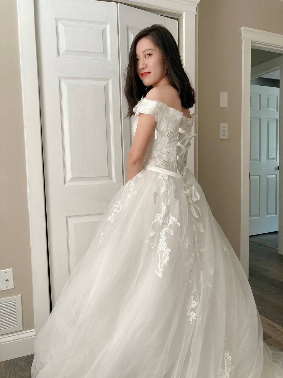 จิ๋มตัวน้อยในชุดแต่งงานสีขาว[25P]