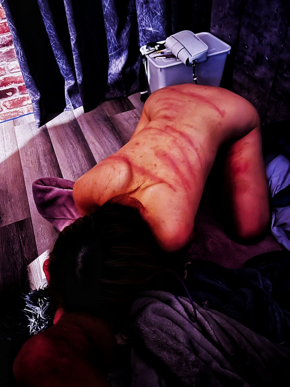 เด็กสาวไร้เดียงสาที่ถูกฝึกฝนอย่างบ้าคลั่ง[30P]+1[V]