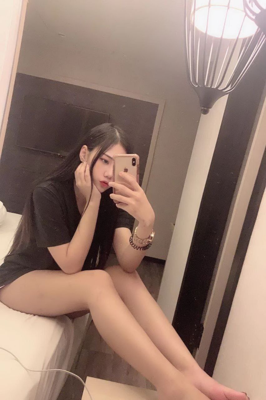 สาวสวยที่ชอบเซลฟี่ [11P]