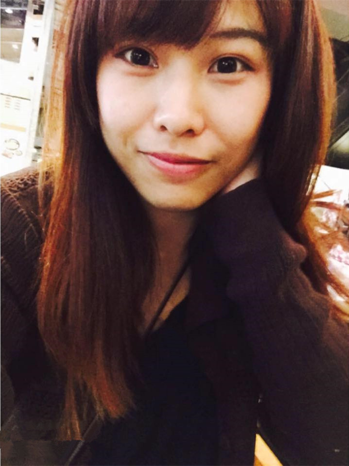 ผู้หญิงที่เป็นผู้ใหญ่และมีเสน่ห์[28P]