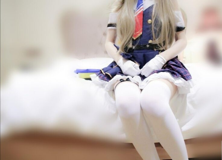 สาวสีชมพูในถุงน่องสีขาว［10P］
