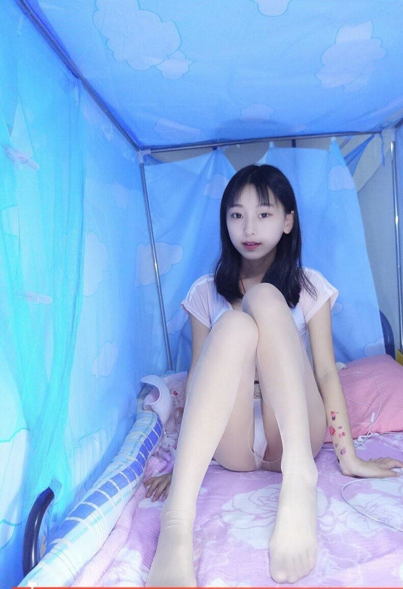 พานักเรียนหญิงไปเรียนที่โรงแรม［11P］