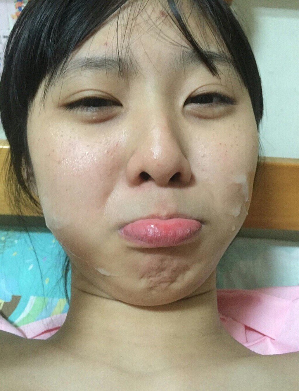 ผลักหญิงสาวคนหนึ่ง[10P]
