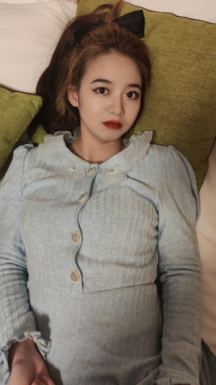 หญิงสาวบริสุทธิ์ตัวน้อยมีเสน่ห์ที่สุด [19P]