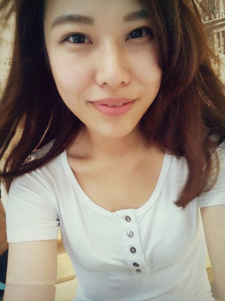 ผู้หญิงที่เป็นผู้ใหญ่และมีเสน่ห์[28P]