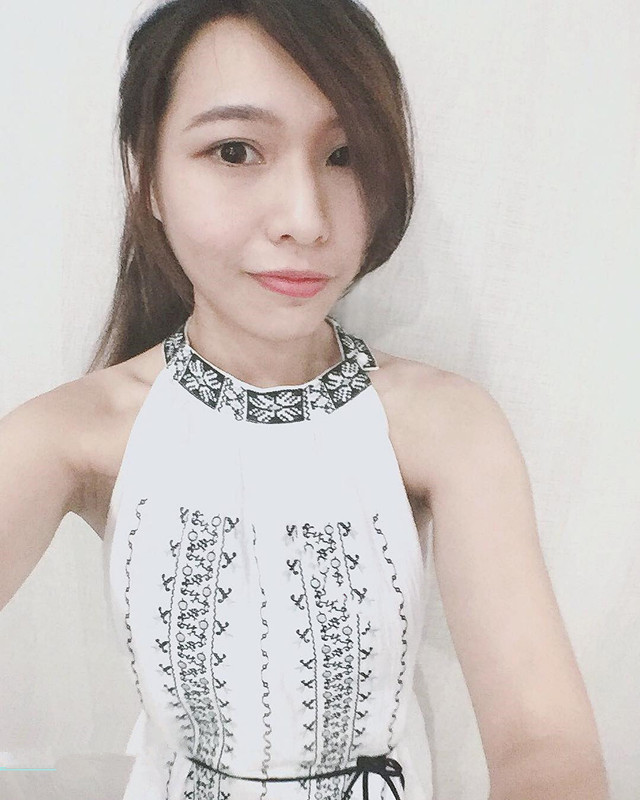 ผู้หญิงที่เป็นผู้ใหญ่และมีเสน่ห์[28P]