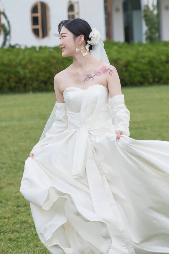 หญิงสาวแสนซนจากครอบครัวที่ดีทำให้ฉันหมกมุ่นอยู่กับเธอมาก [13P]
