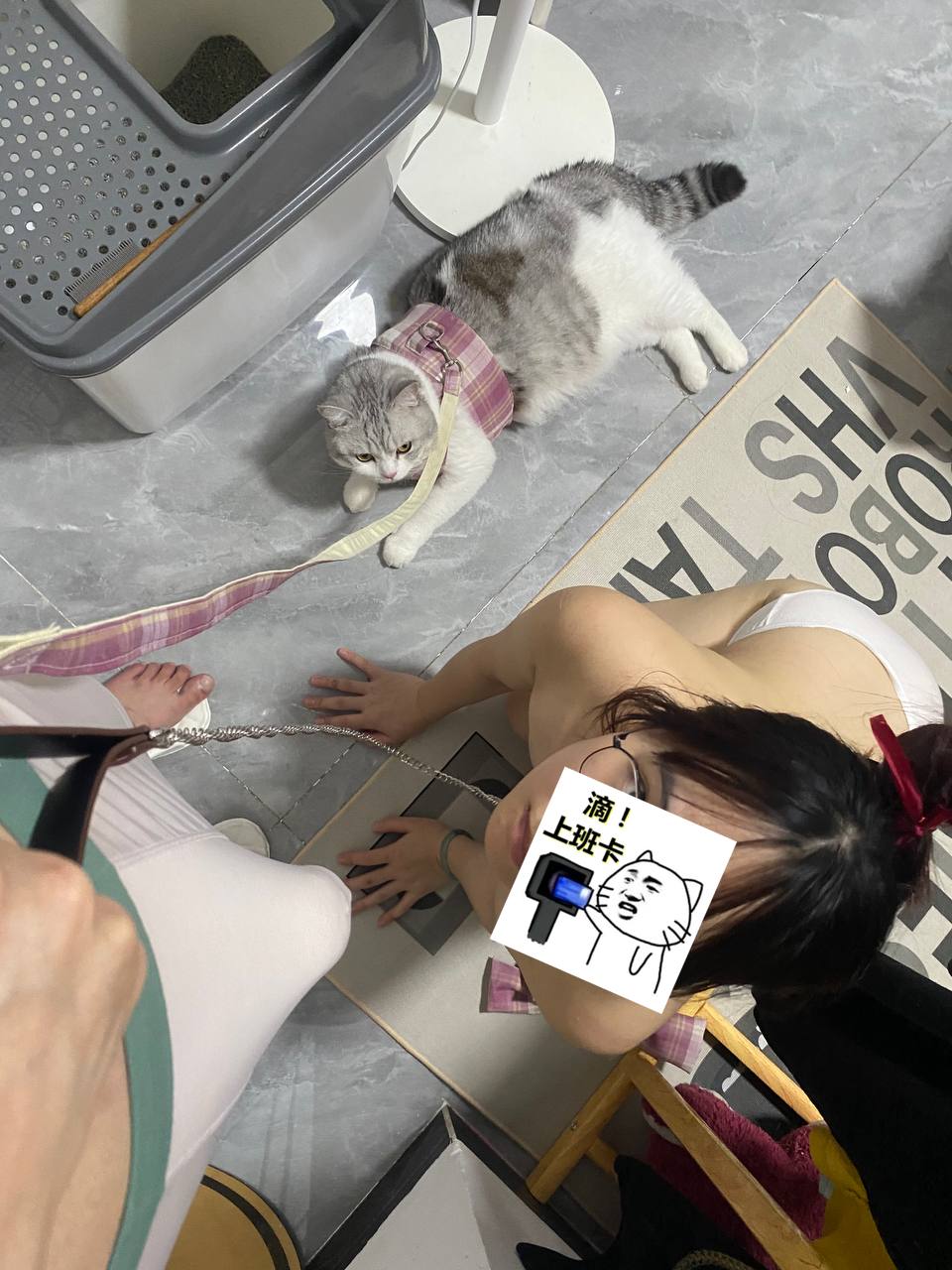 หีของสาวตุ้งติ้งเป็นสีชมพูมาก[16P]