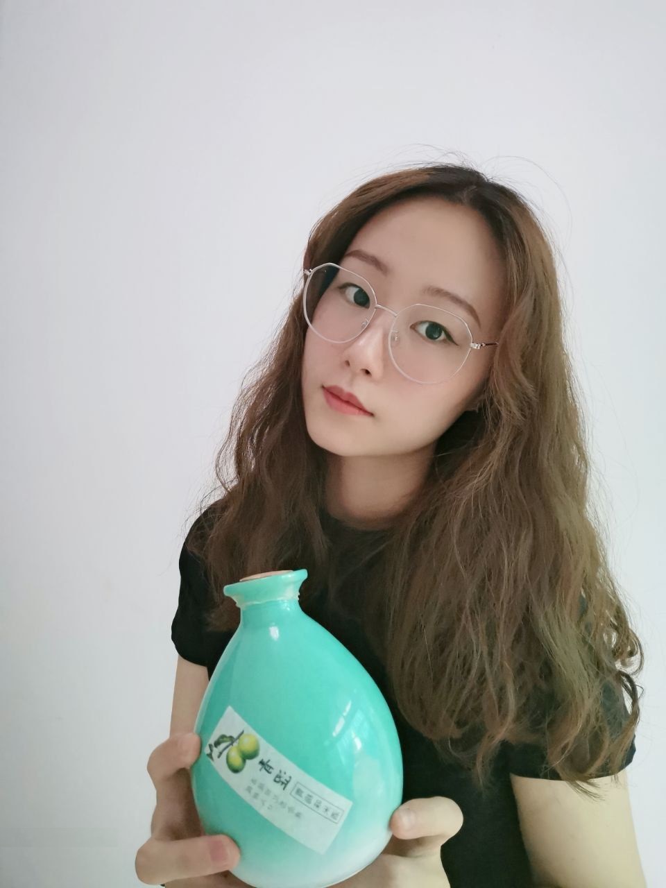 หน้าอกที่อวบอิ่มทำให้ผู้คนน้ำลายไหลและก้นที่กระปรี้กระเปร่าทำให้ผู้คนมีเขา [22P]