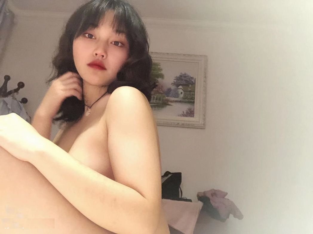 รสชาติของหญิงสาวทำให้เราแห่ไปหาเธอ[18P]