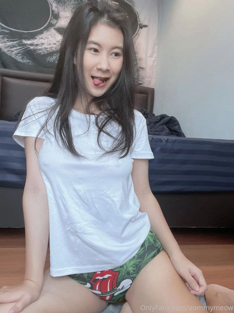 รูปโป๊สาวสวยจาก สาวโอนลี่แฟน ภาพโป๊สาวไทยหอยอย่างสวยนมเธอใหญ่มากเต้าใหญ่ๆแบบนี้ถูกใจหนุ่มๆยิ่งนัก รูปโป้สาวไทยนมใหญ่น่าเย็ด